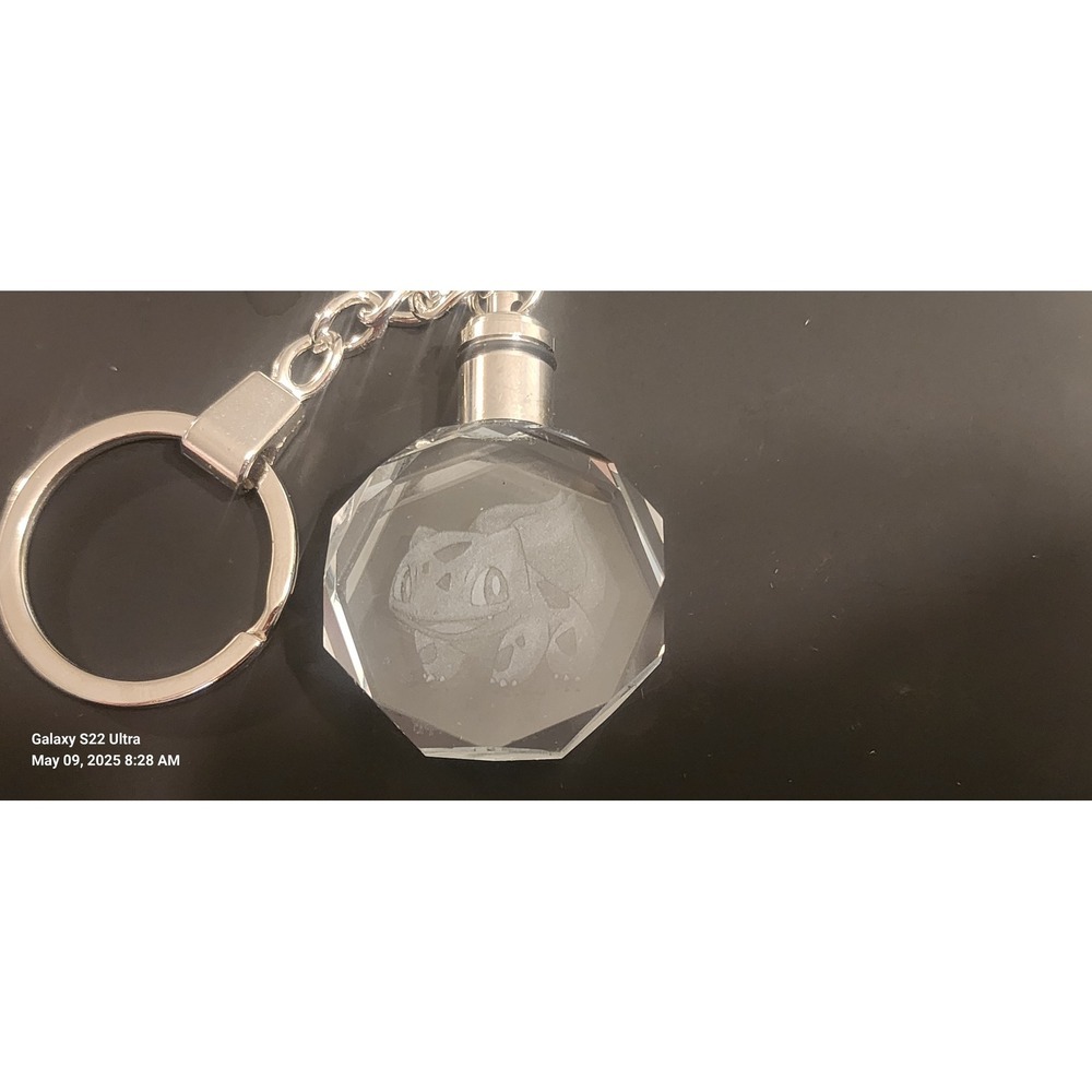 Pokemon Bulbasaur Keychain‎ Crystal LED Light Up Keyring Anime Gift